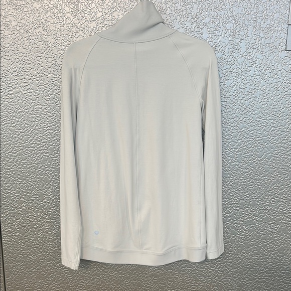 Lululemon Rulu Rally Wrap - Picture 2 of 9